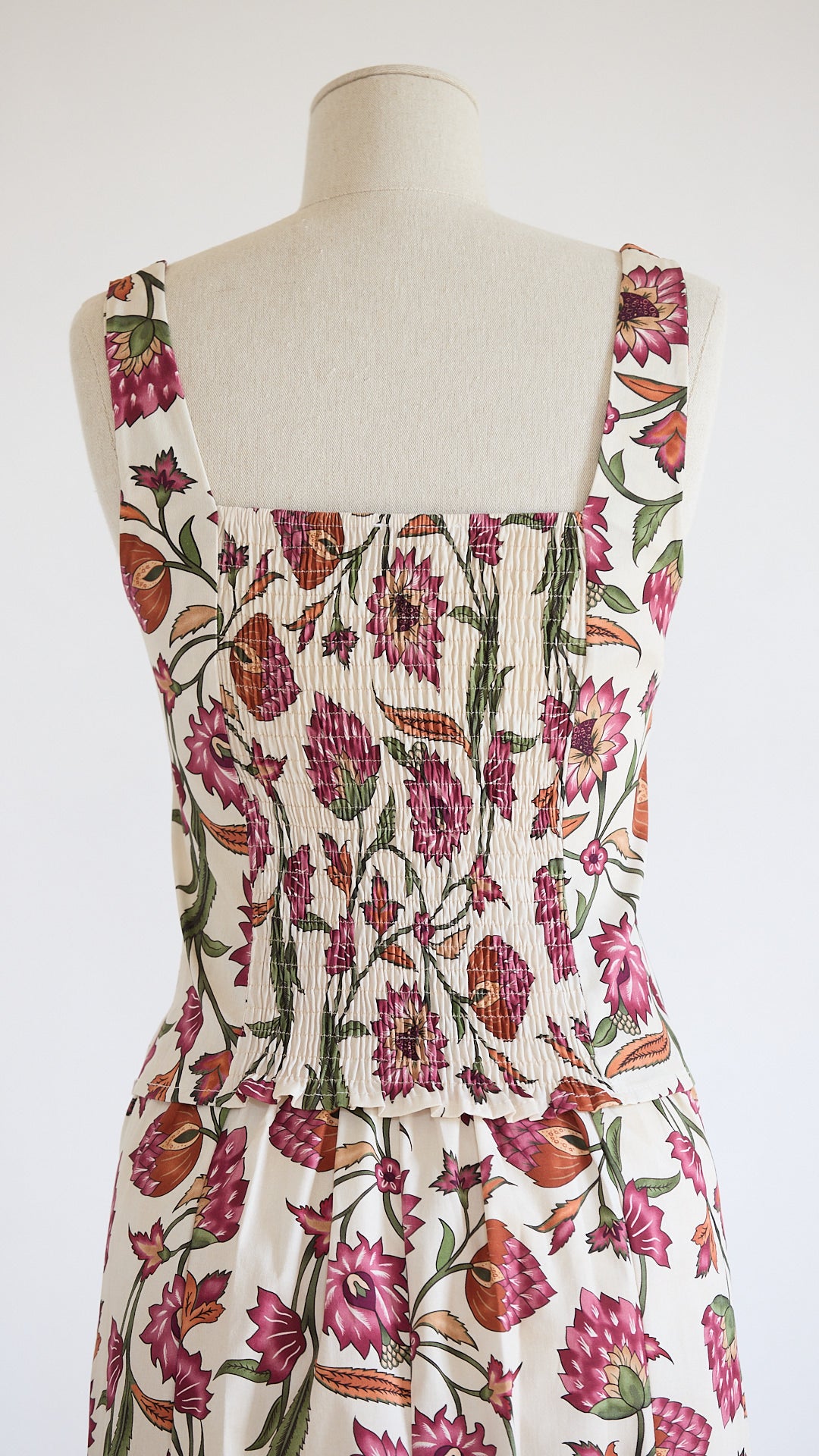CONJUNTO LEILA