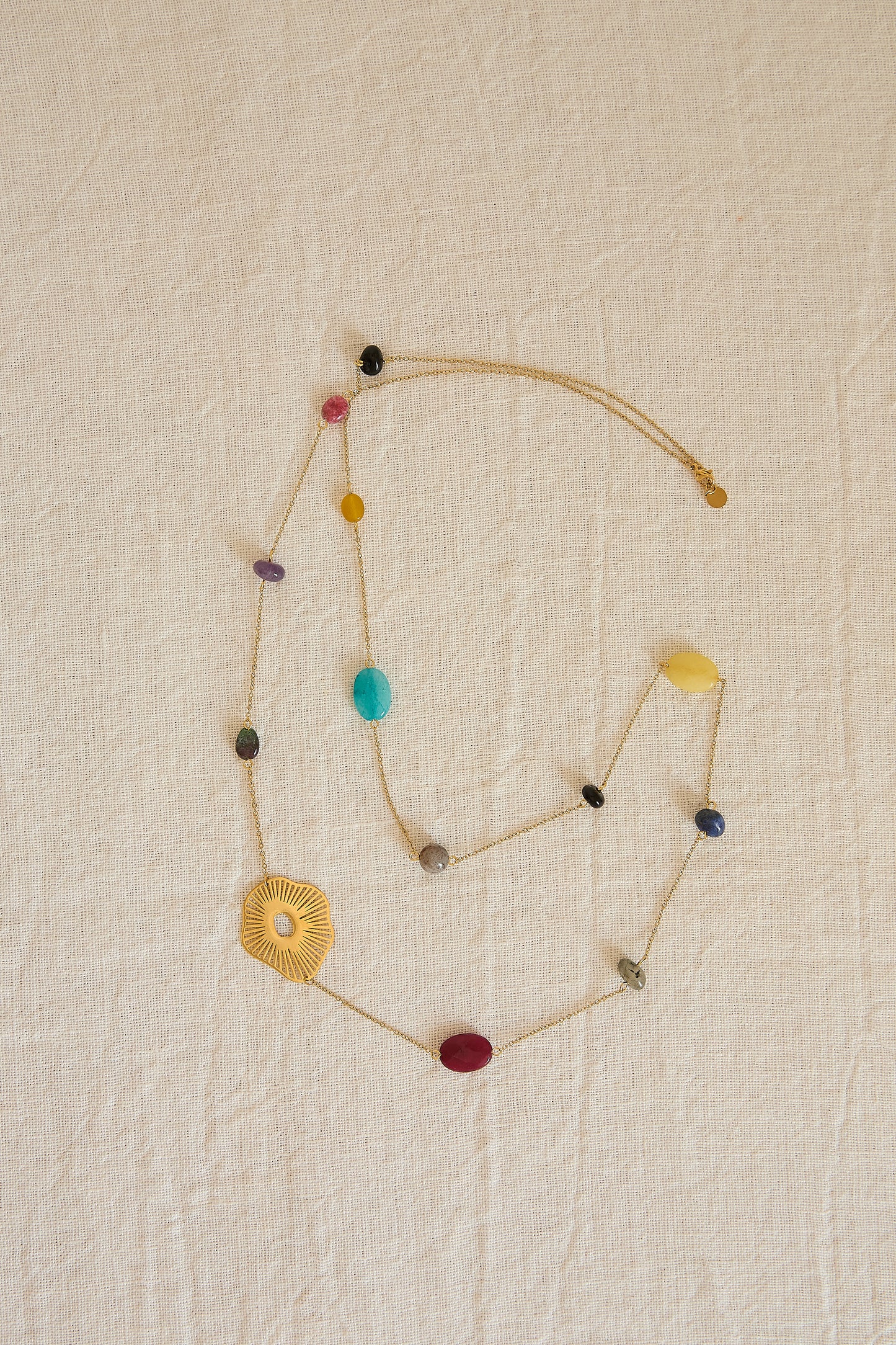 COLLAR MACARENA
