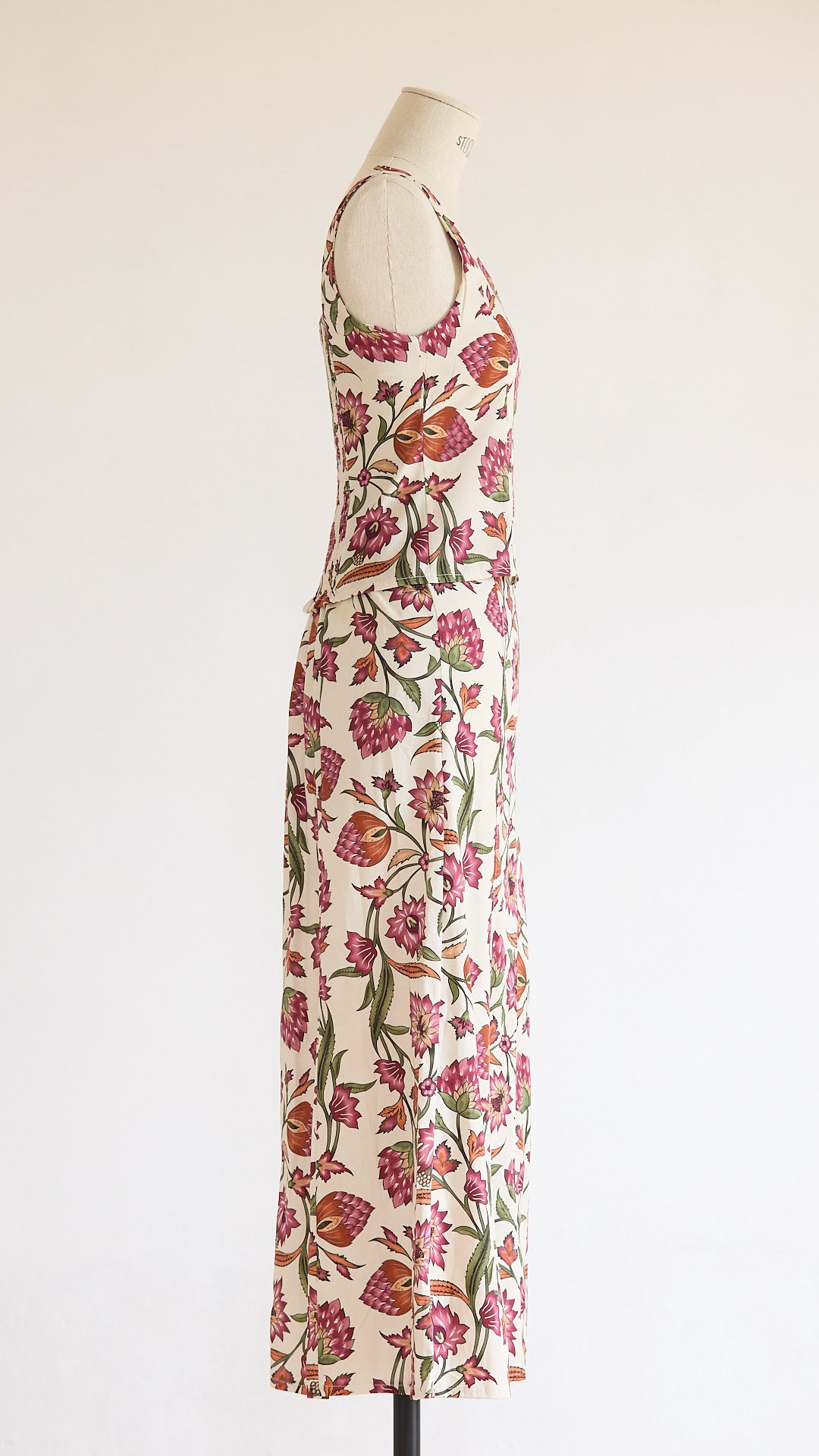 CONJUNTO LEILA