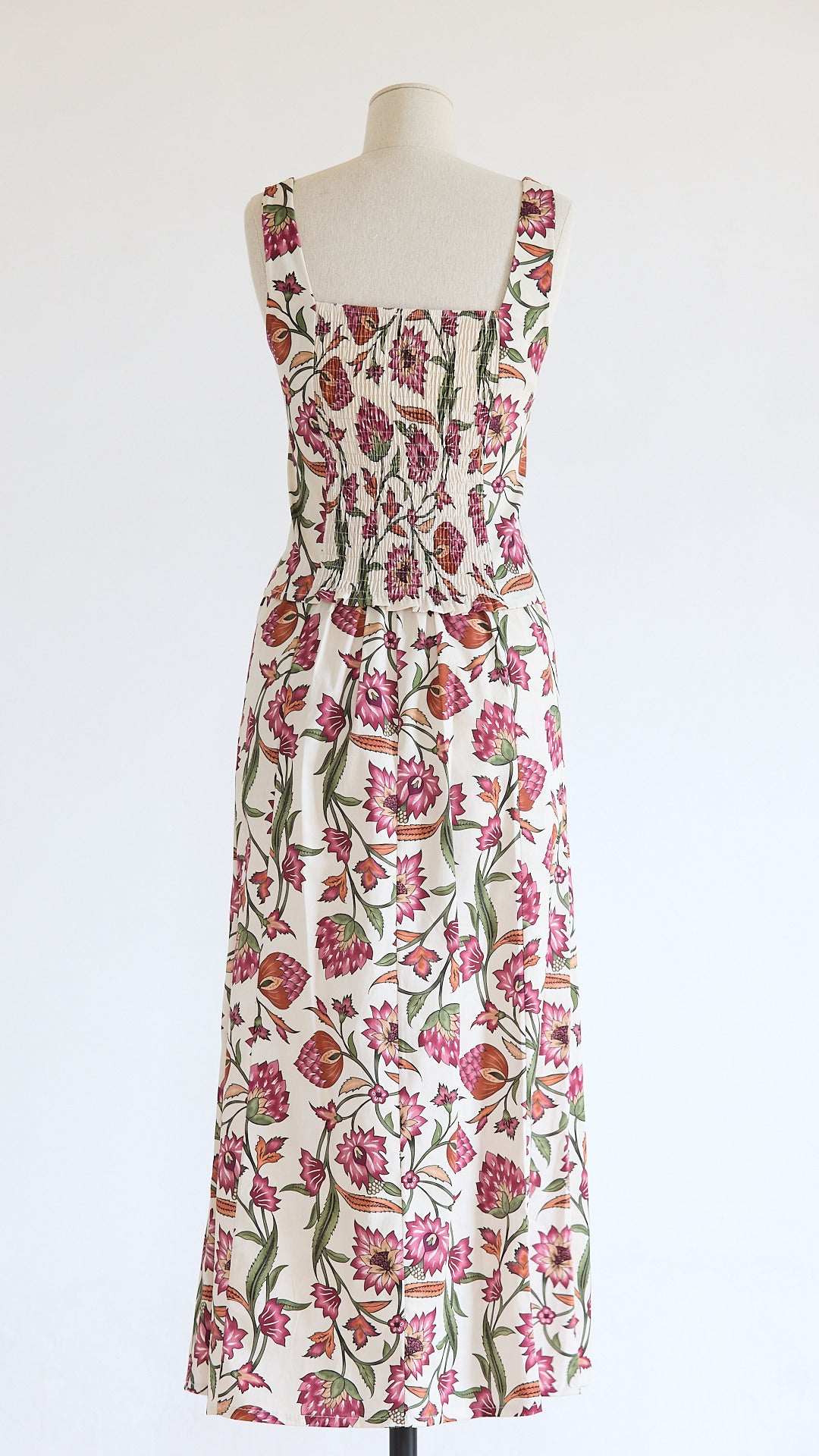 CONJUNTO LEILA