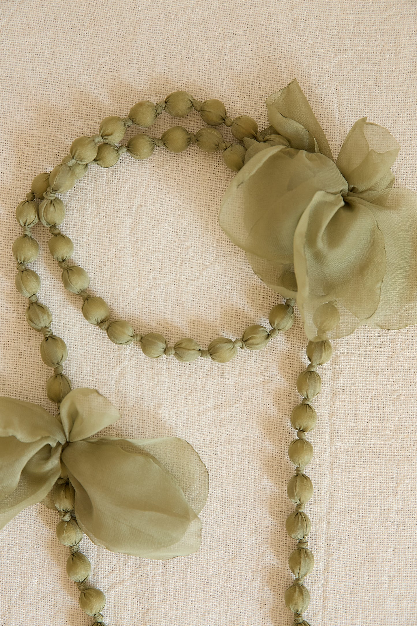 COLLAR VERDE ENCANTADA